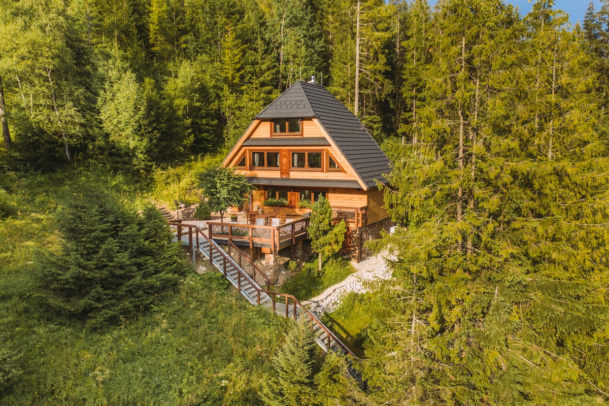 Greiner Boutique Mountain Chalet