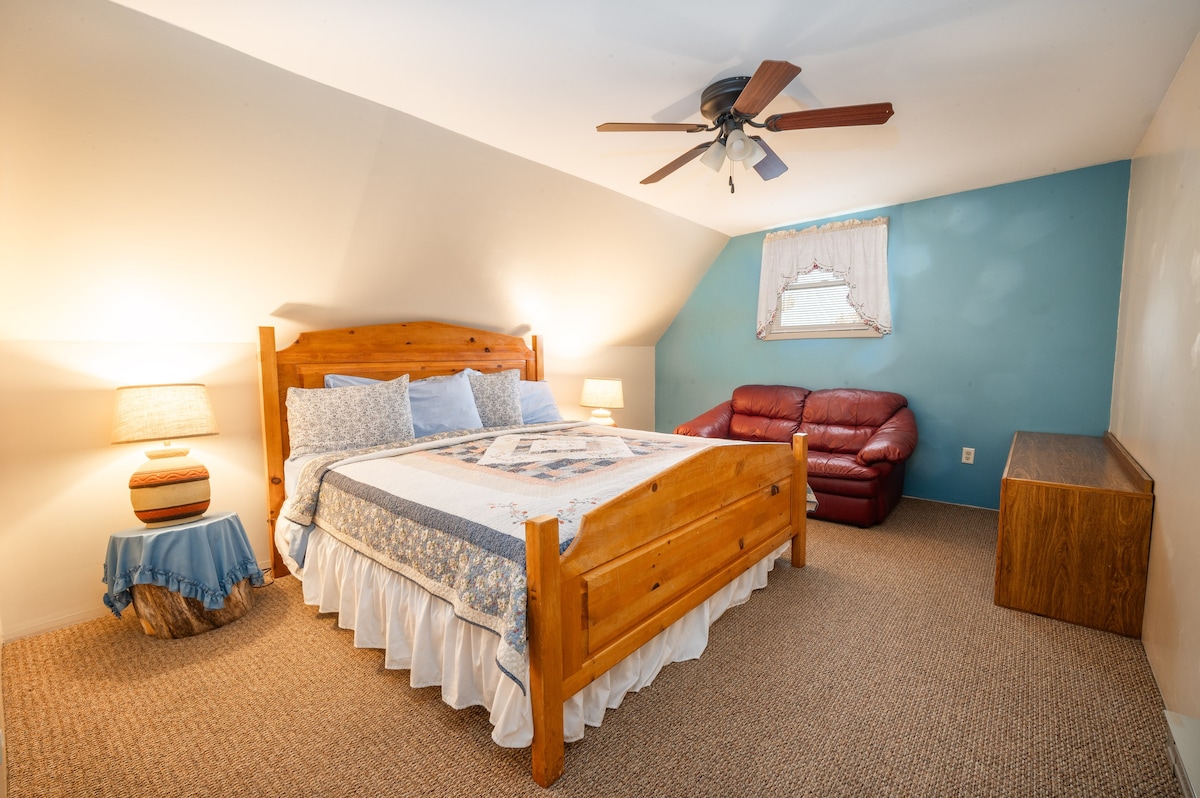 Wrangler's Roost Family Suite