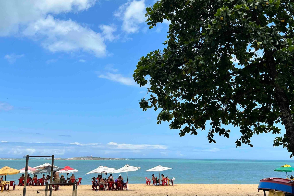 De frente ao Mar com churrasqueira e garagem