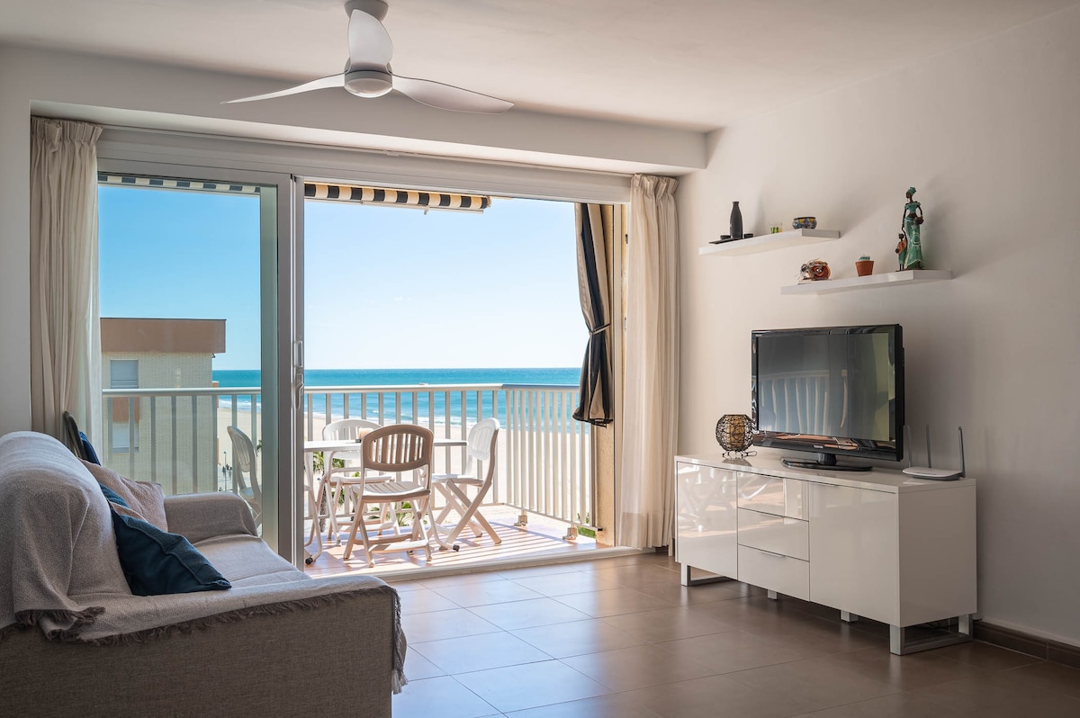AT020 Torremar I ：舒适的公寓，可欣赏美丽的海滩景观