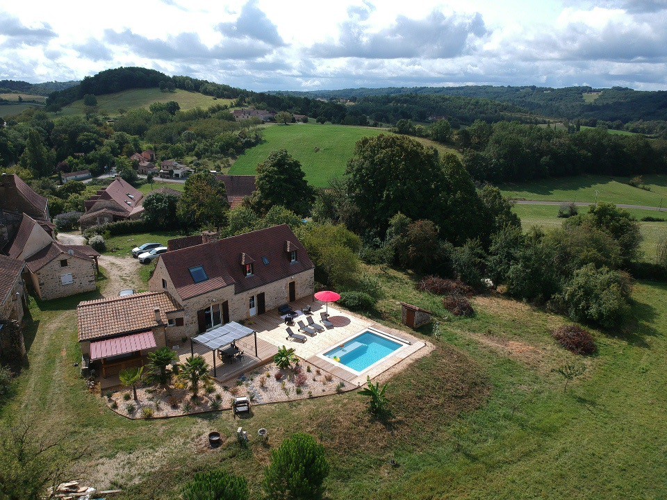 La colline aux lucioles