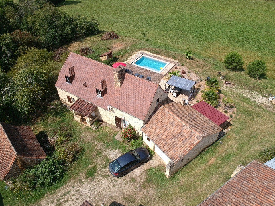 La colline aux lucioles