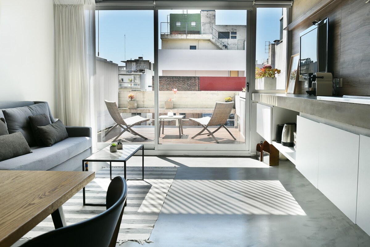 巴勒莫带私人露台的迷人复式公寓