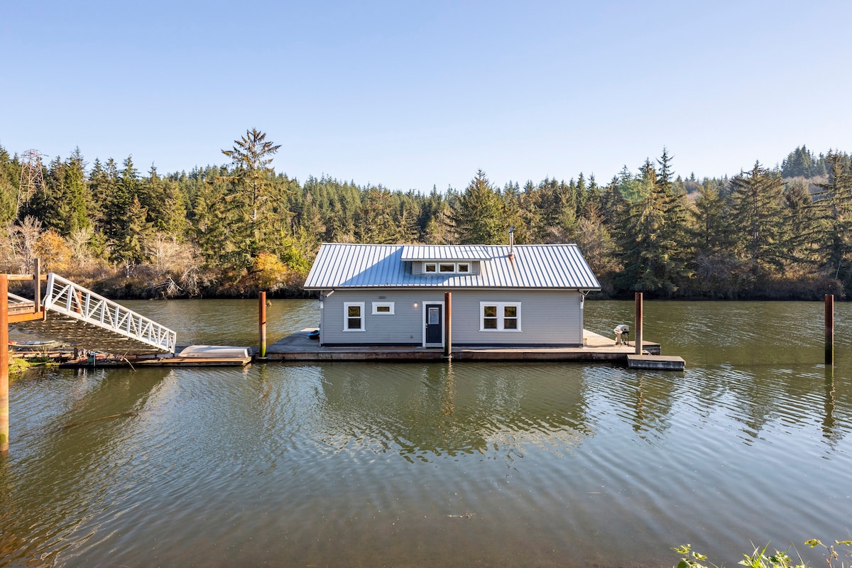 The Float House at Jack Creek