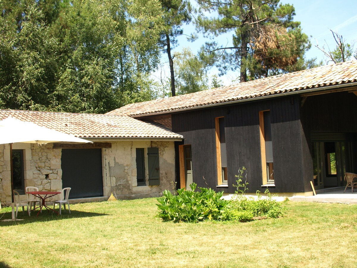 Vaste maison de campagne au coeur de la forêt