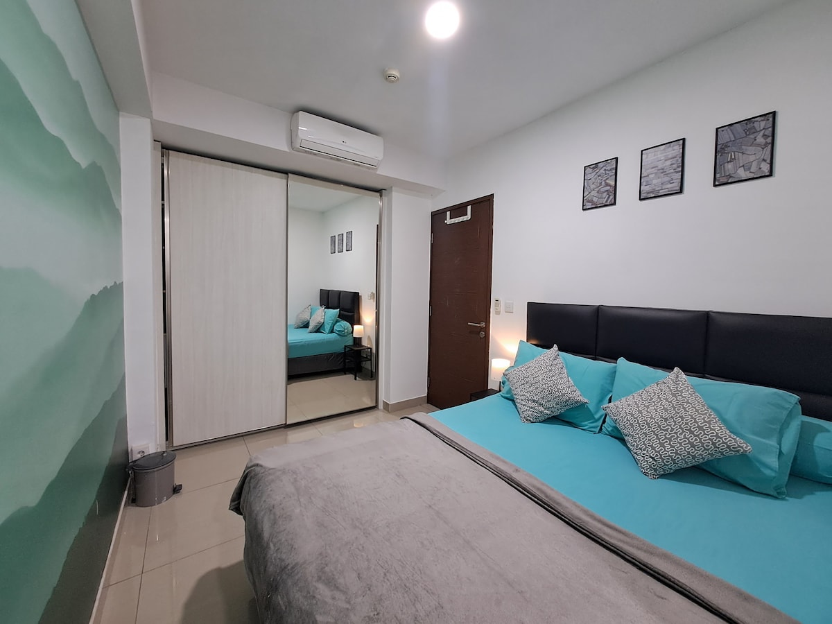 Sudirman套房的舒适2卧室公寓