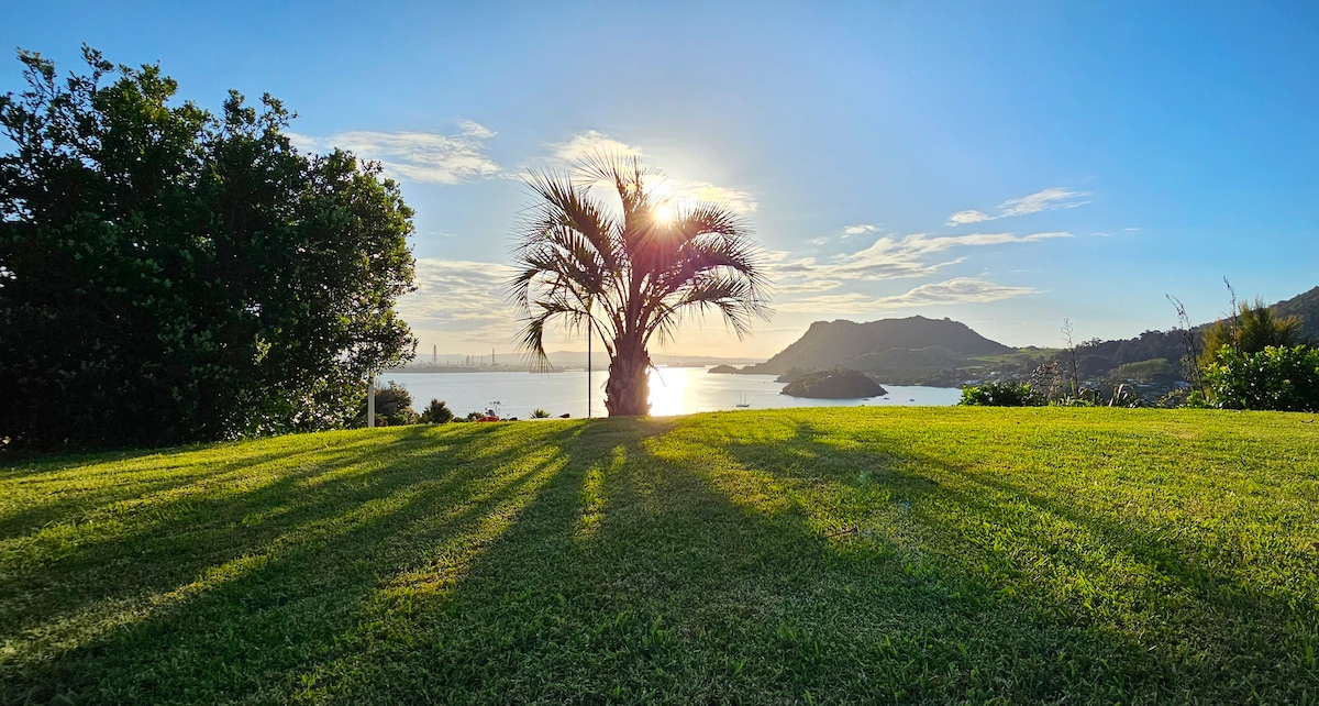 陶鲁库拉半岛（ Taurikura Peninsula ）海景私人小木屋和露营