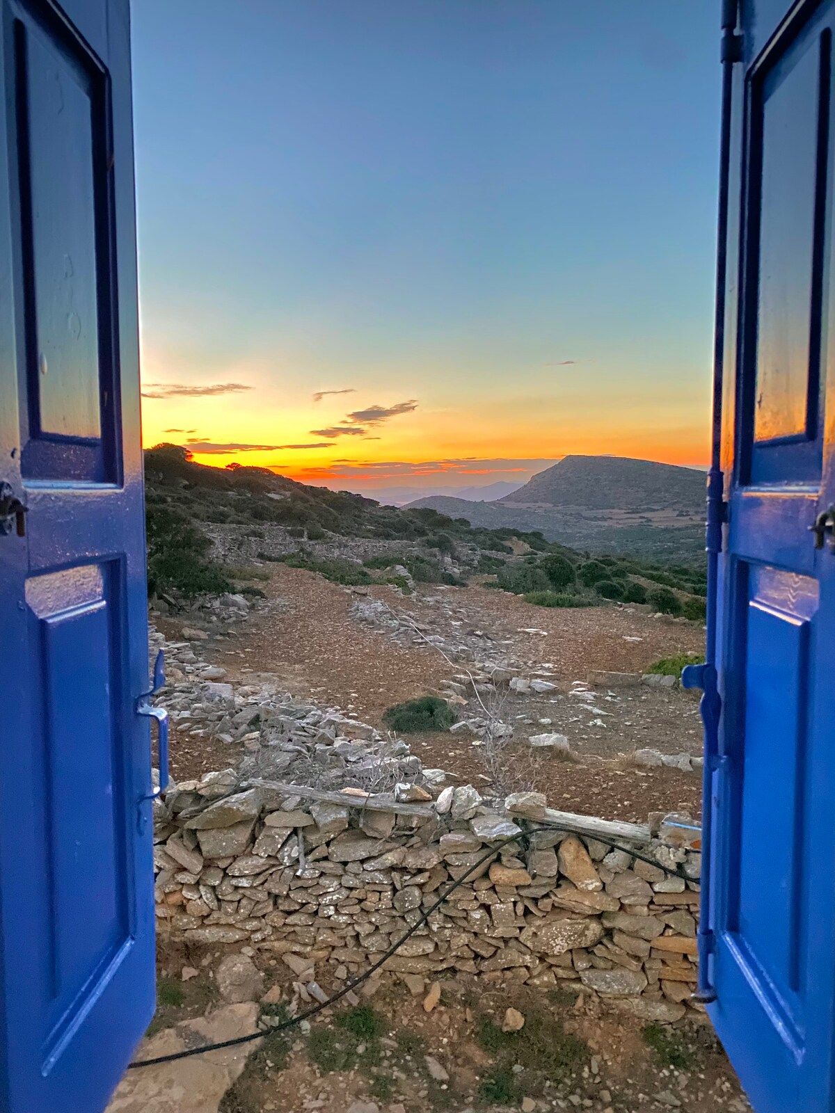 Cycladic Villa in Amorgos Island (Maison Shiro)