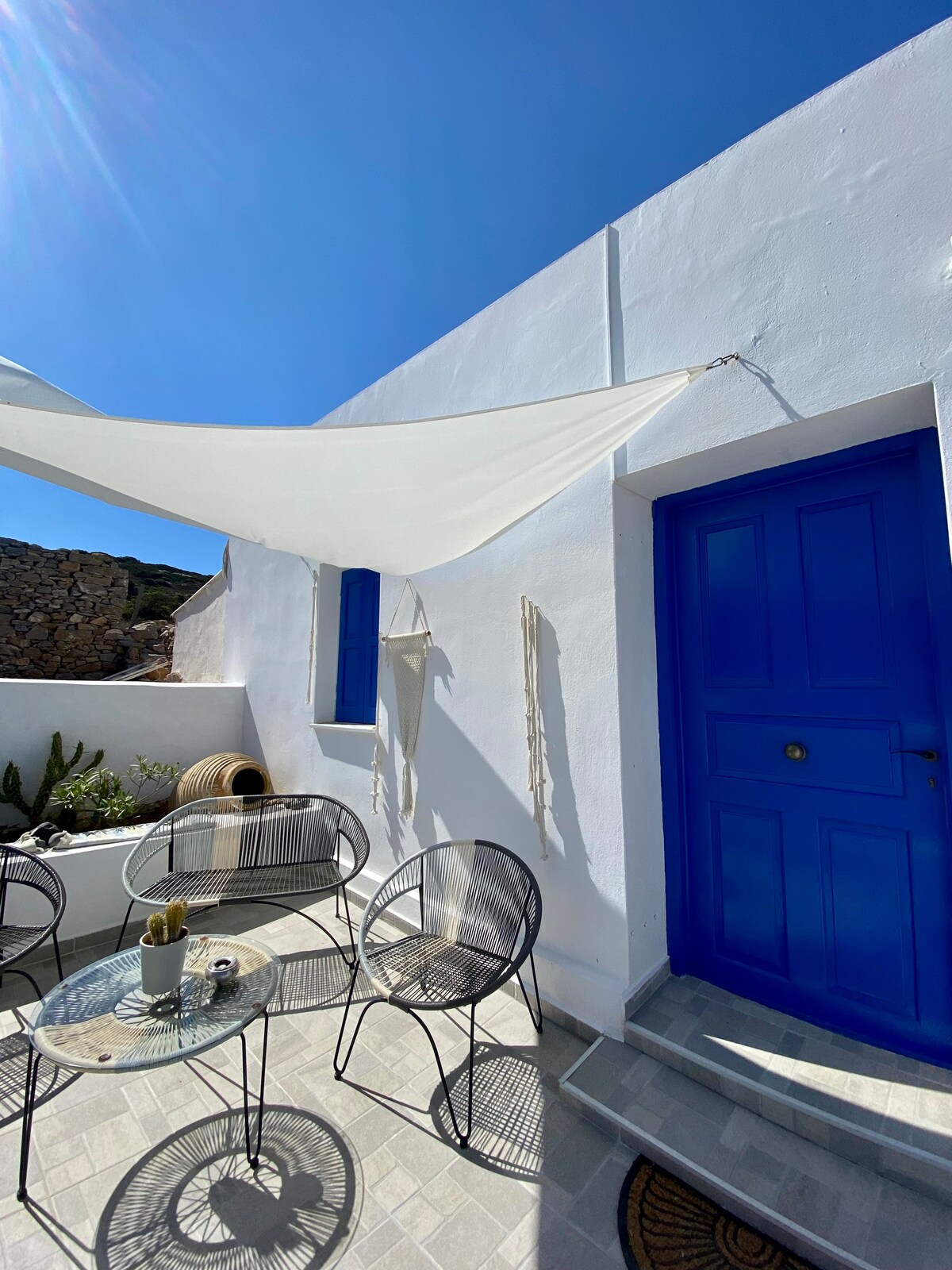 Cycladic Villa in Amorgos Island (Maison Shiro)