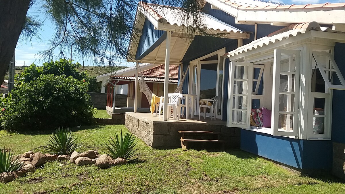 Chalé aconchegante em praia tranquila