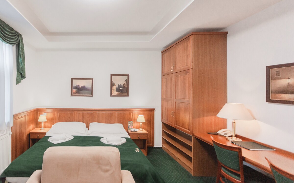 小型酒店可供2-3人入住的舒适住宿