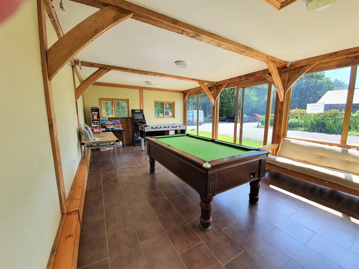 Peaceful hot tub retreat in rural Dorset