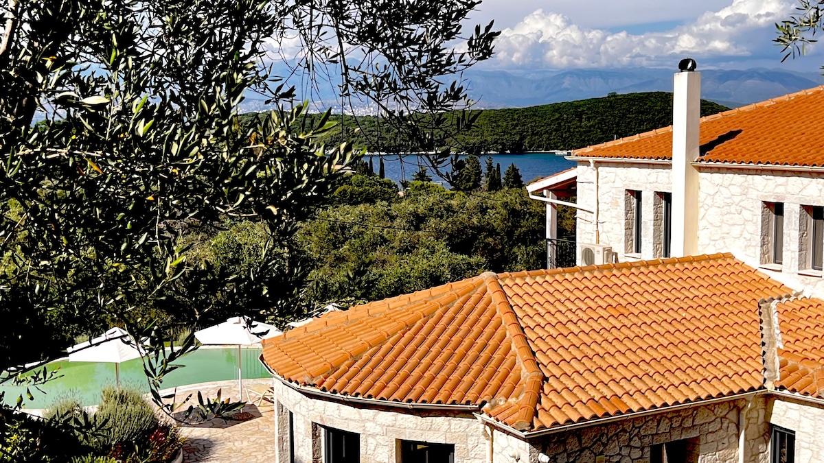 Avlaki Beach Villa: Your Corfu Paradise!
