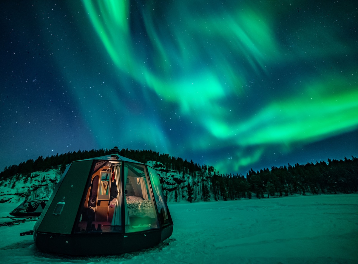 Aurora Hut on the Torne River 2