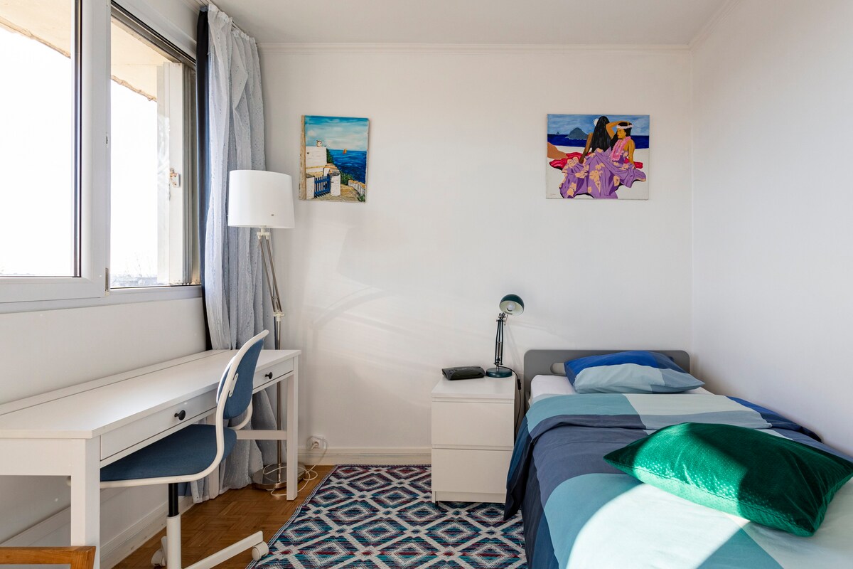 Villejuif -舒适公寓中的卧室