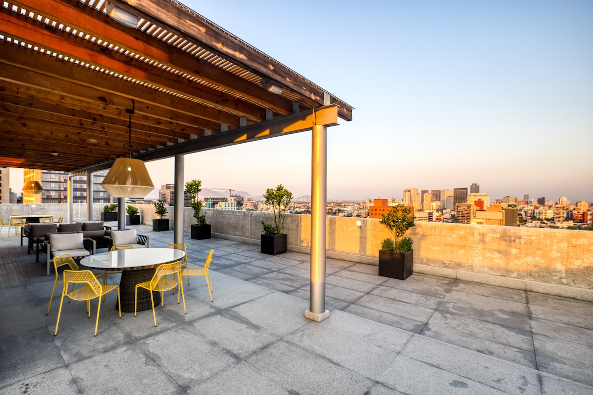 带阳台的墨西哥氛围公寓| Alberca +健身房+屋顶