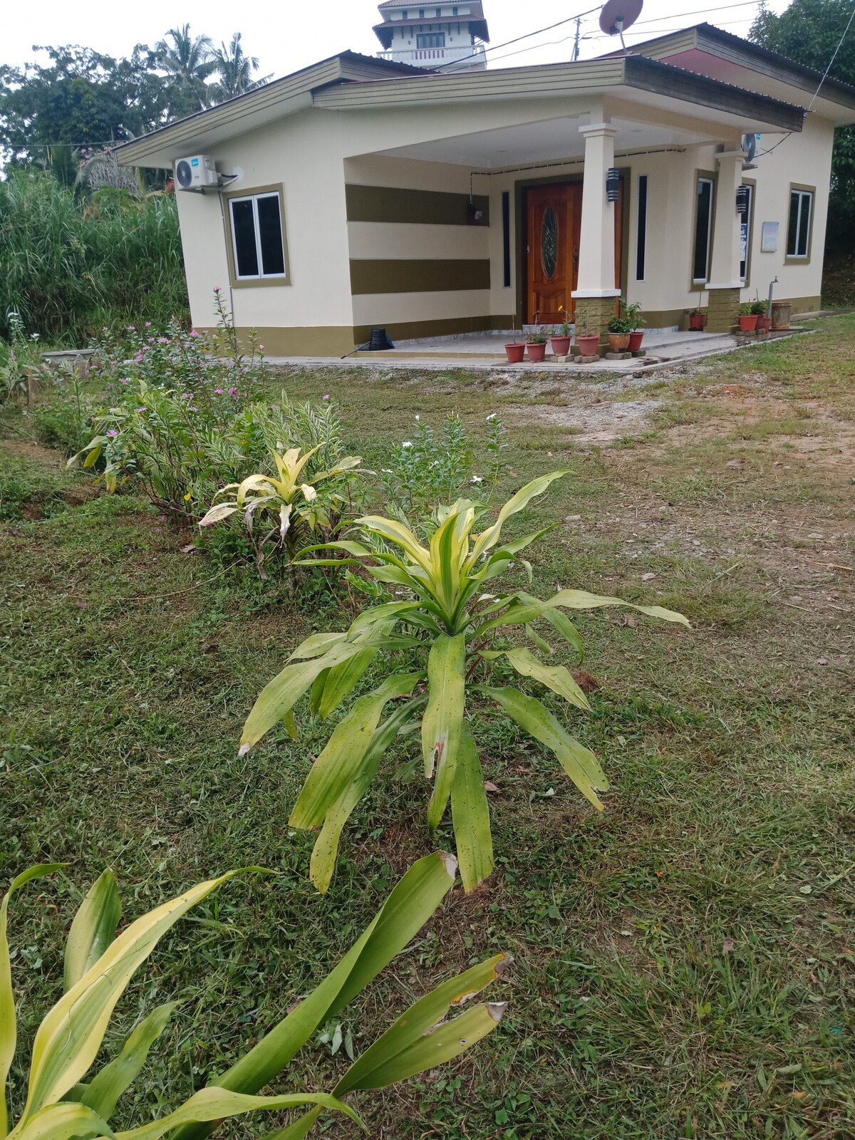 Ibunda Leha Homestay Inap Village