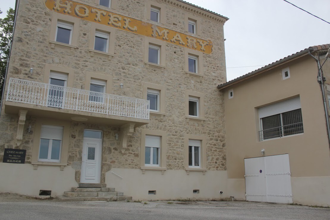 Maison avec vue sur la montagne