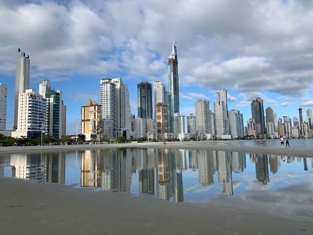 Balneário Camboriú 的民宿