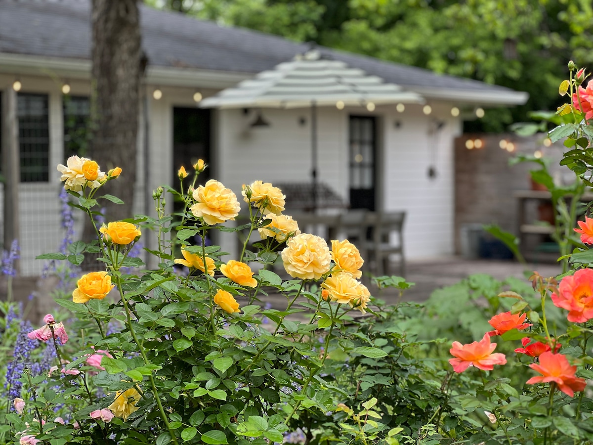 The Prairie Lea Carriage House