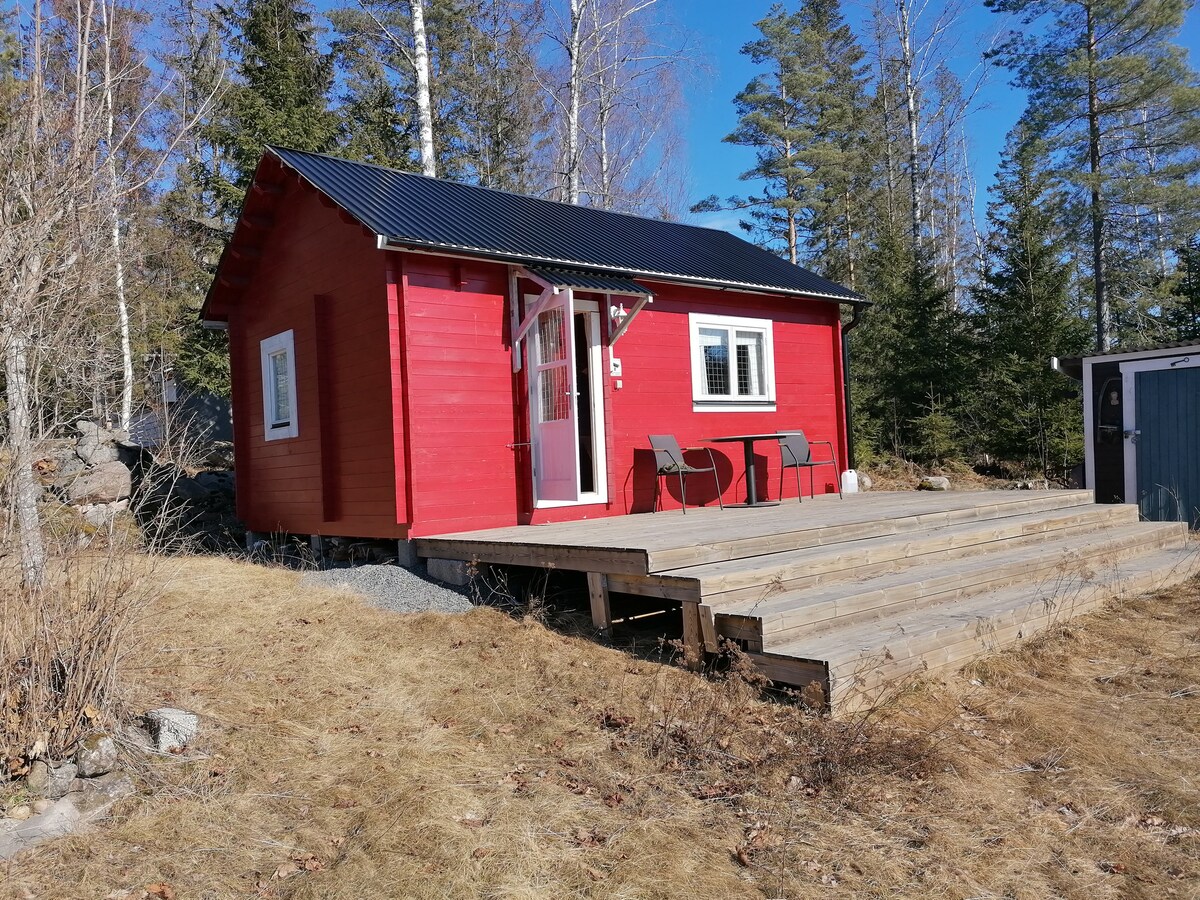 舒适的夏季小木屋，就在Haresjøen和Saffle旁边