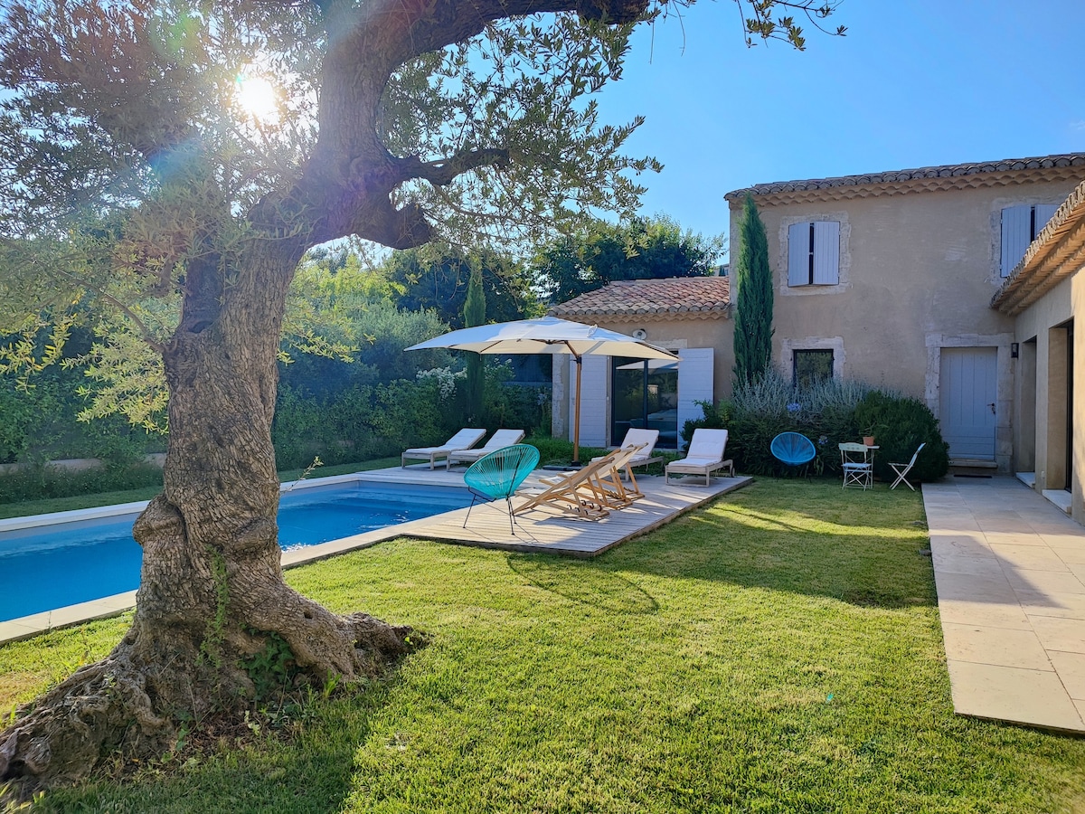 Villa Provençale standing au coeur d'Eygalières
