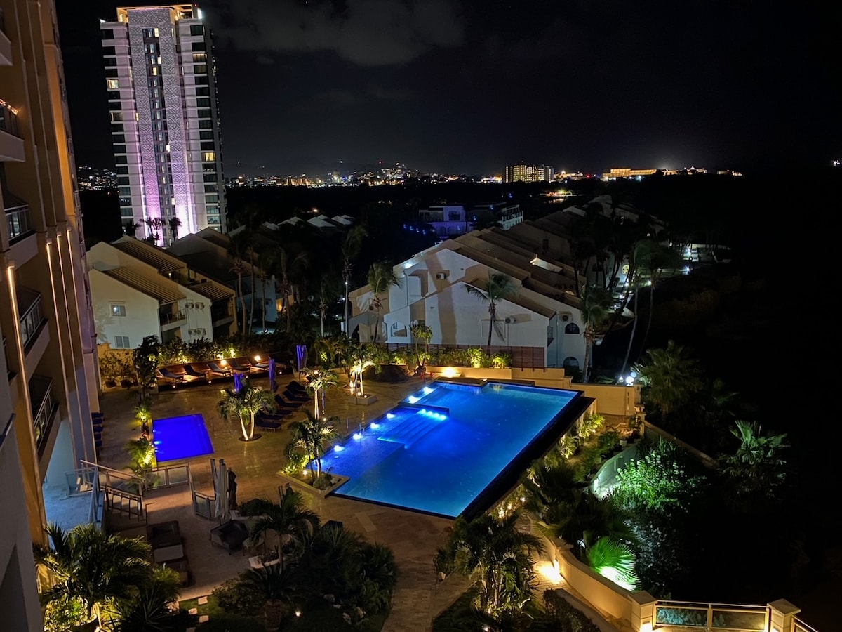 The Cliff Luxury oceanfront condo, private beach