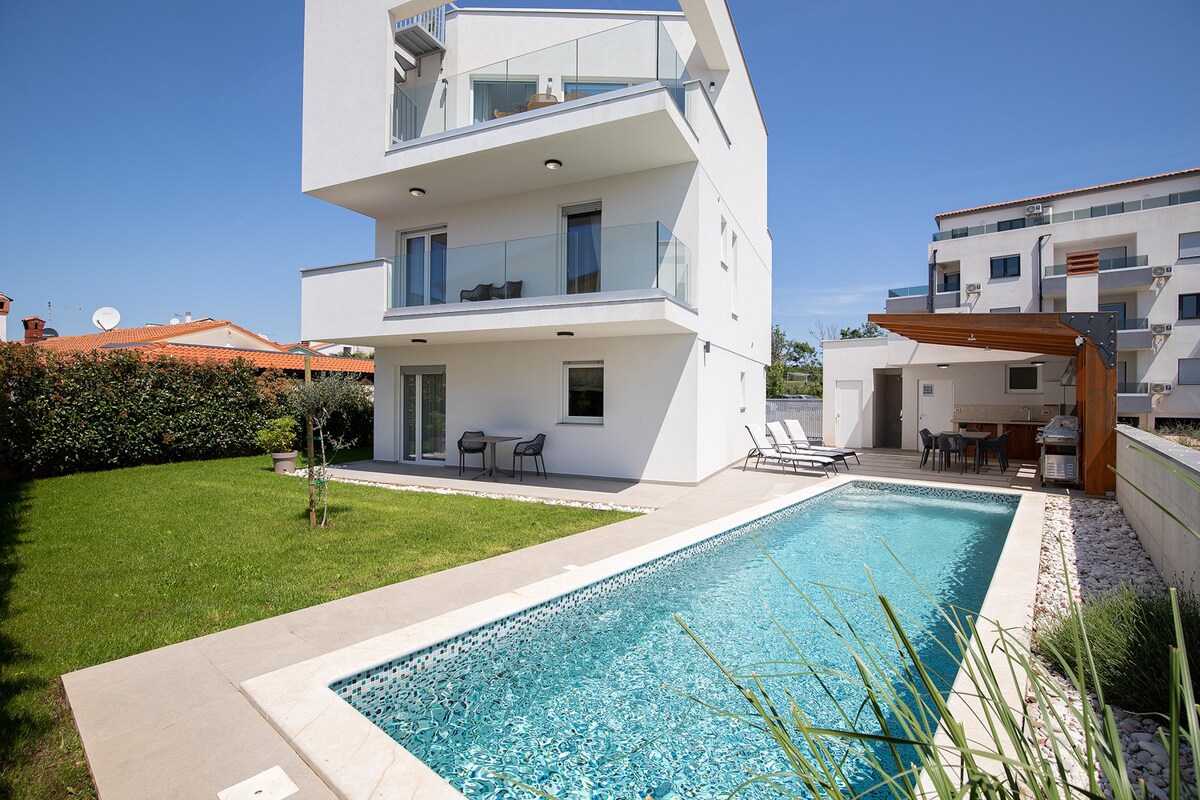 Fior di Sale Tina luxury villa with sea view