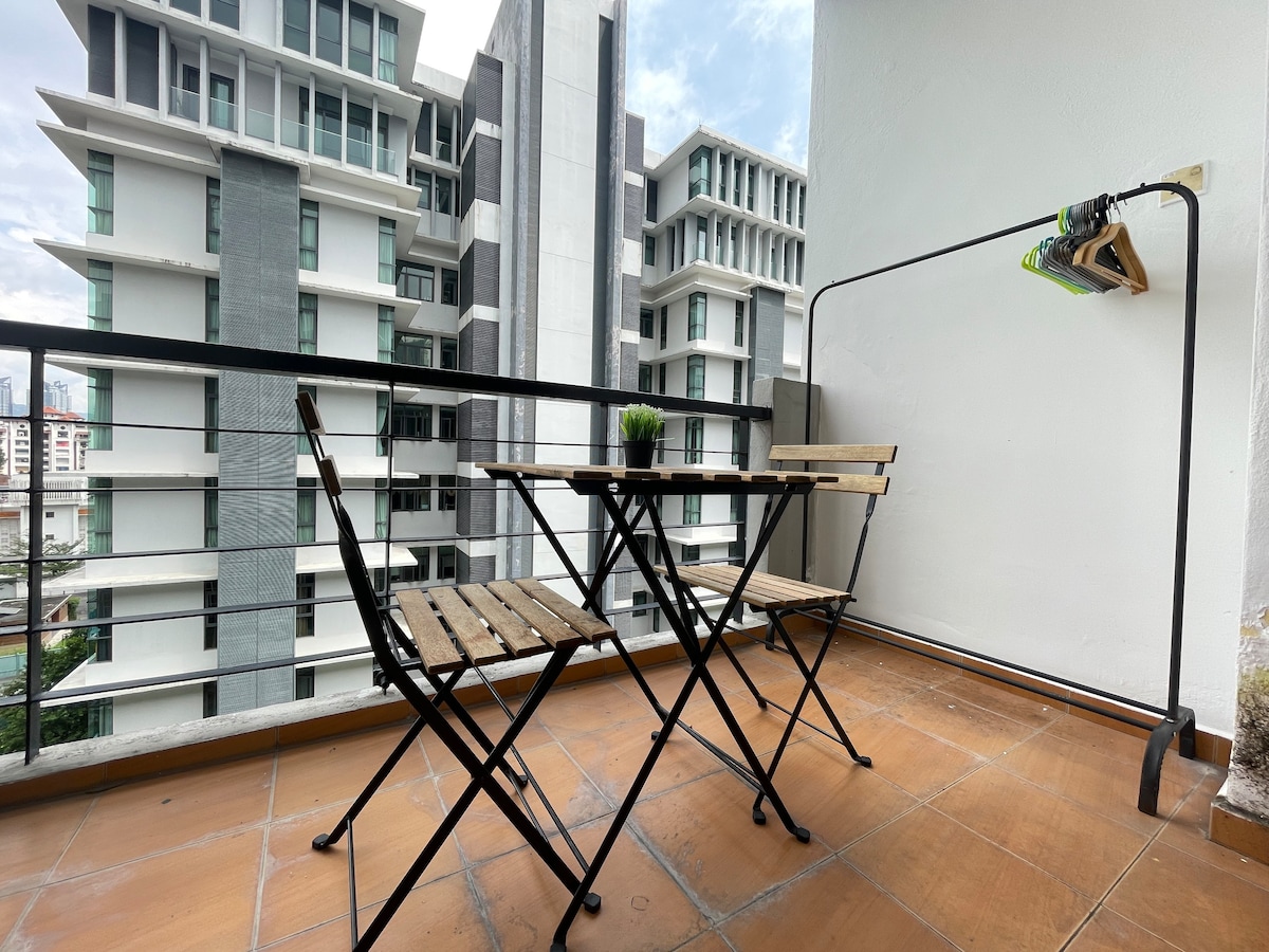 吉隆坡阳台单间公寓| Netflix | 100MBps无线网络