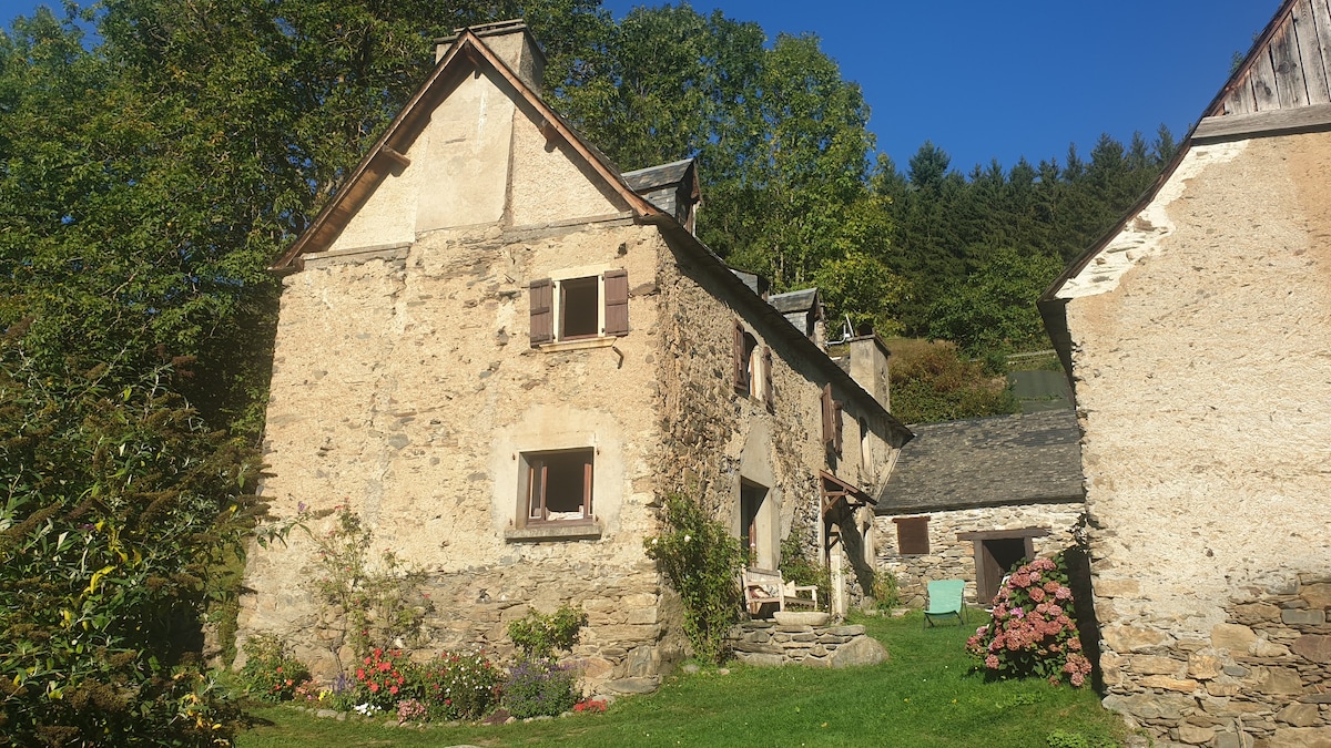 Estensan: La Maison des Champs