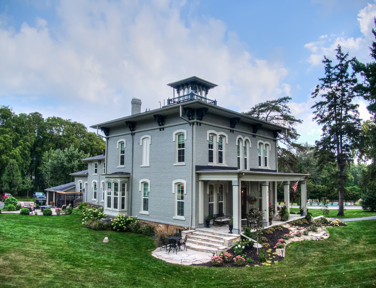 Resort Style Villa in Historic Marshall, MI