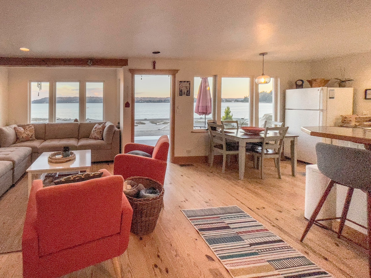 Vashon Beach House - KVI Waterfront