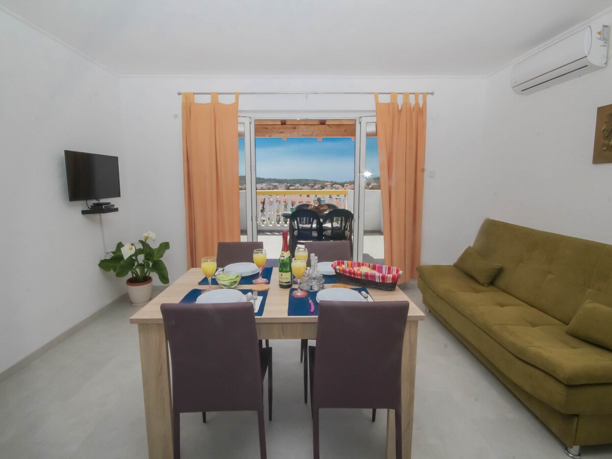 Apartments Horvat - Two Bedroom Apartment with Sea View (Zeleni)