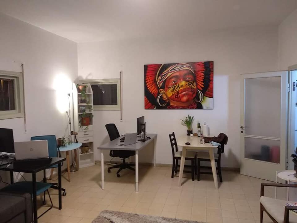 ***Lovely & spacious apartament in Rabin Square***