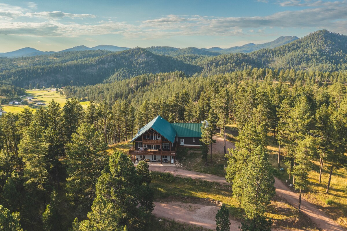 The Stam Family Lodge on Tin Mill Hill