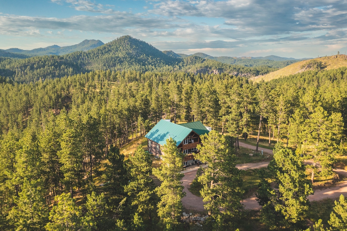 The Stam Family Lodge on Tin Mill Hill