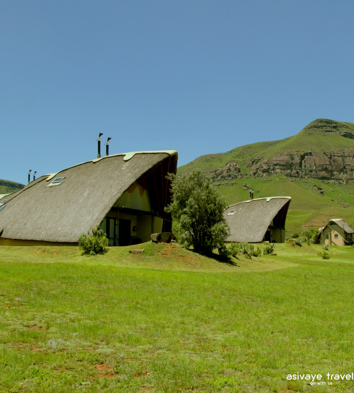 Drakensberg Cathedral Peak cottage 12 (Inc Brkfst)