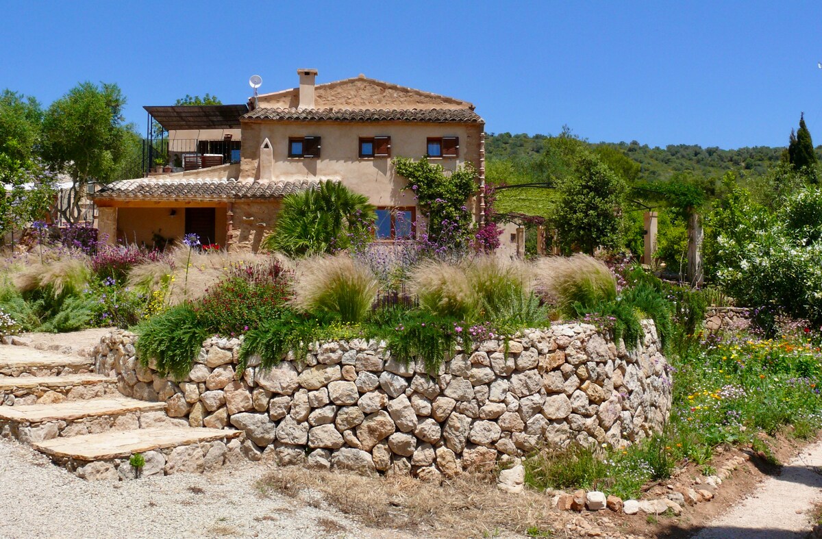 Gorgeous Finca Can Tian - peaceful, lots of nature