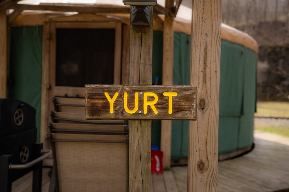 Riverfront Bliss:Yurt Retreat with Private Hot Tub