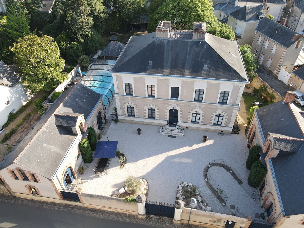 Hébergement grand confort avec piscine et parc