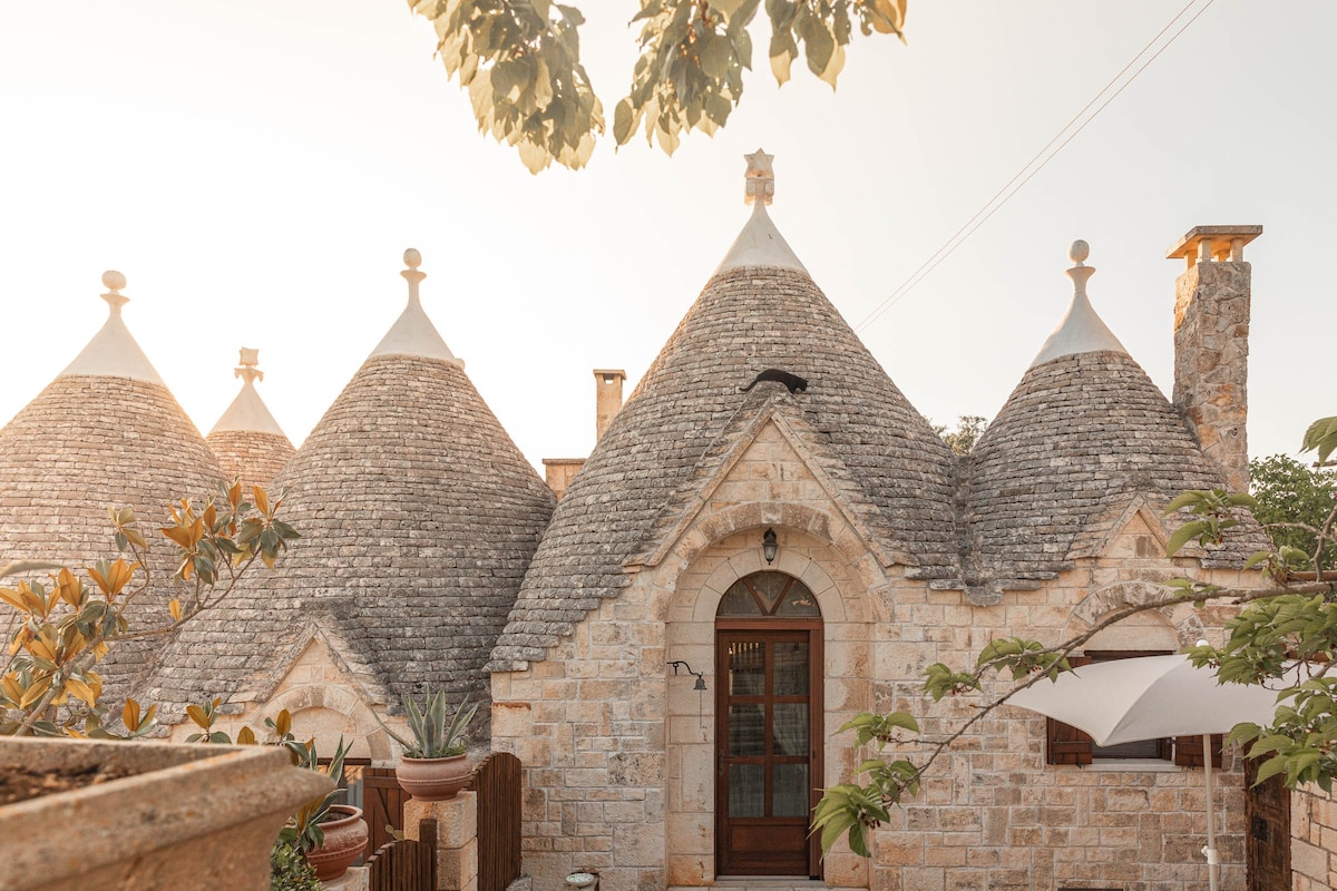 I SETTE CONI - TRULLO EDERA