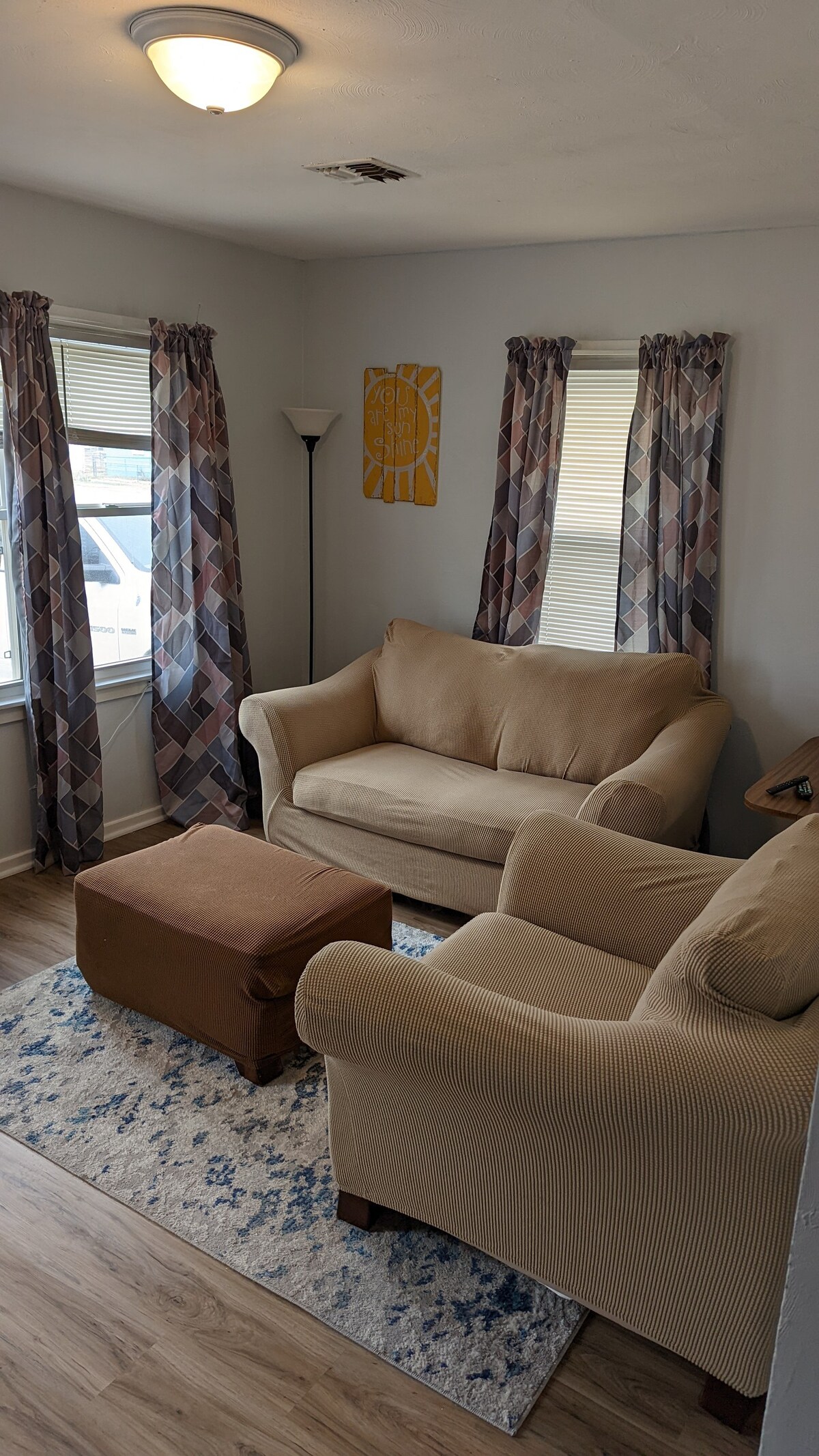 干净、温馨舒适的单卧室公寓。 靠近市中心。# 126col