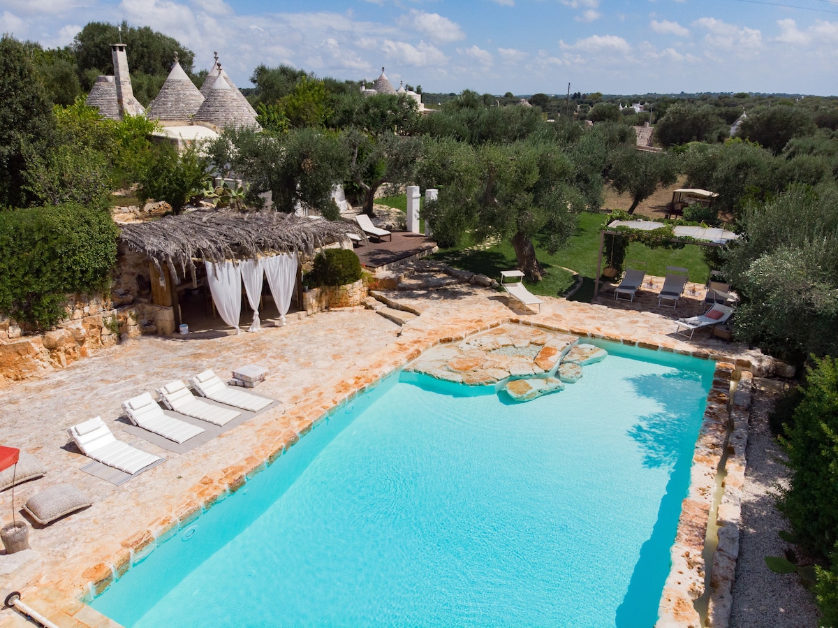 Ai Trulli | Between Ostuni & Cisternino, Puglia