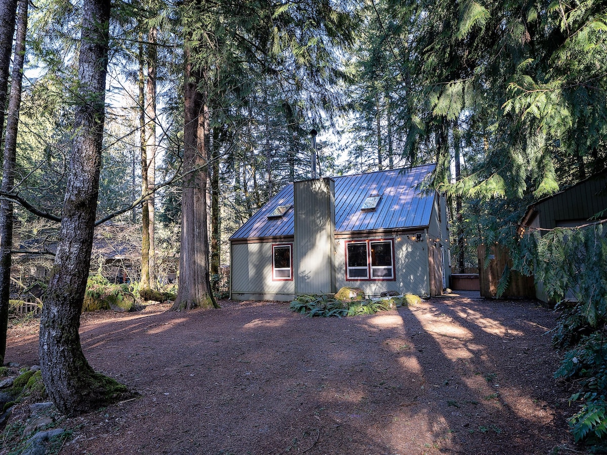 Lolo lodge-Hot tub, trail to river