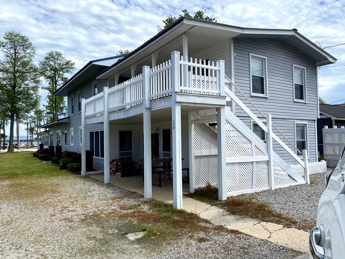 蓝色天堂之家（ Blue Haven House