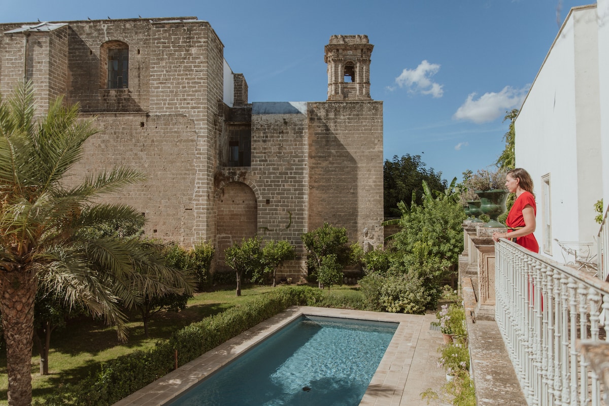 Suite Deluxe con piscina, giardino e vista città