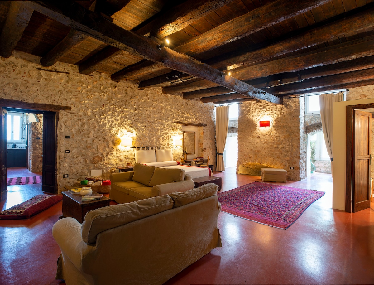 The Rooms of Castello La Romantica