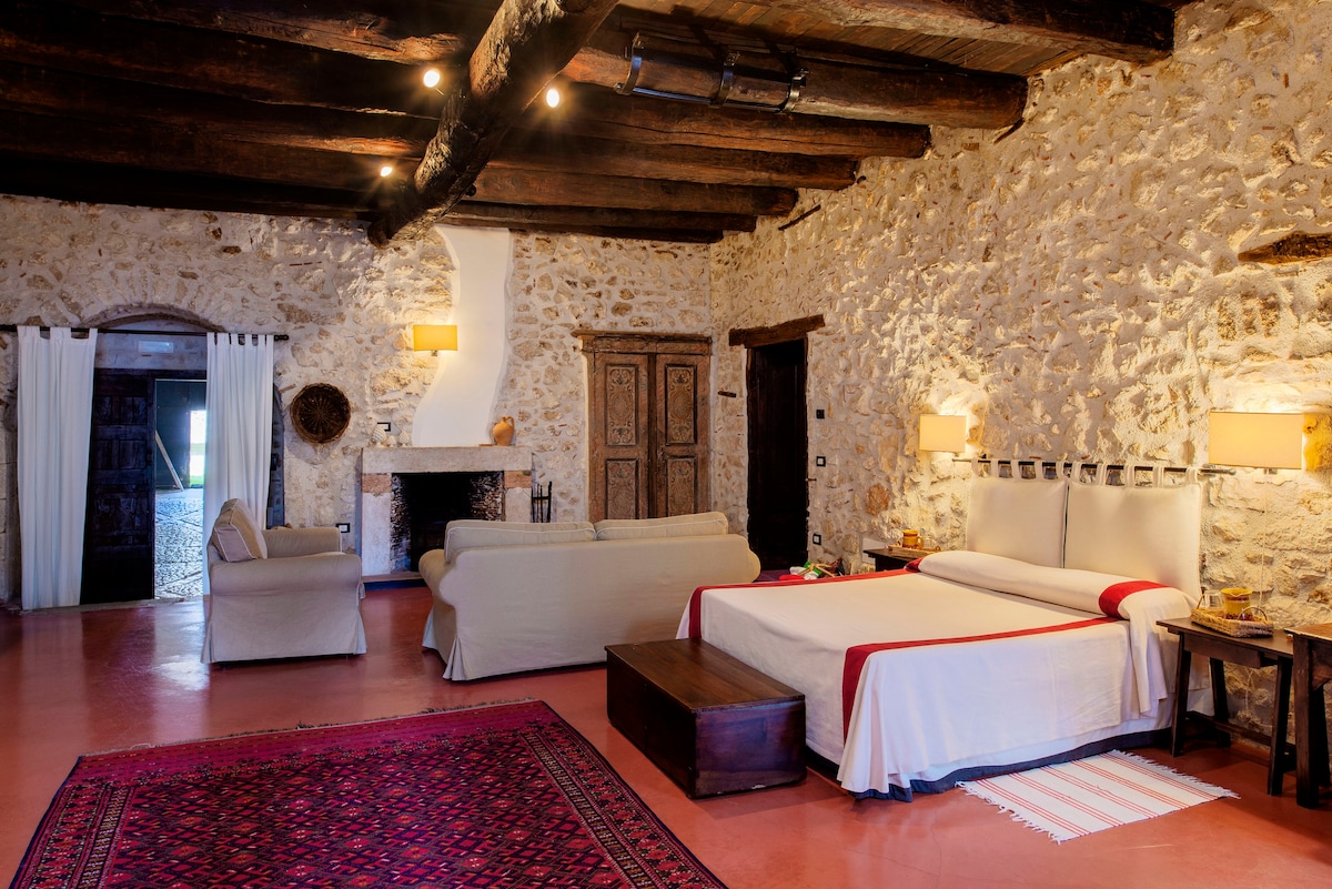 The Rooms of Castello La Romantica