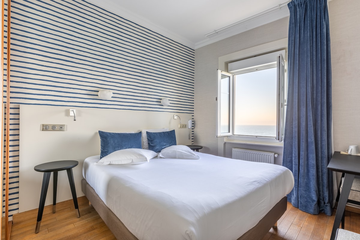 Chambre double vue sur mer, hotel kyriad plage