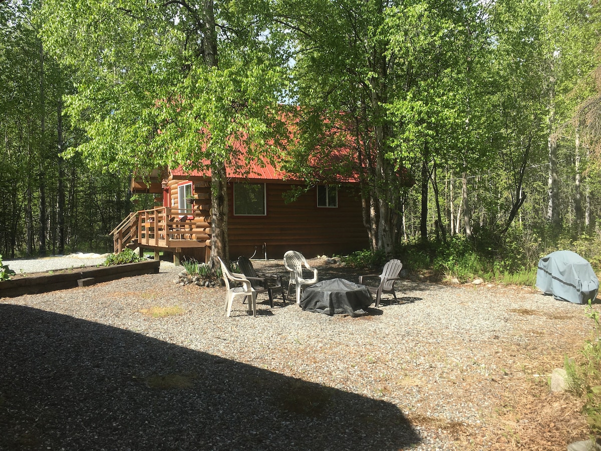 Grande Cabin at Hatcher Pass Cabins